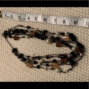 Black detailed necklace